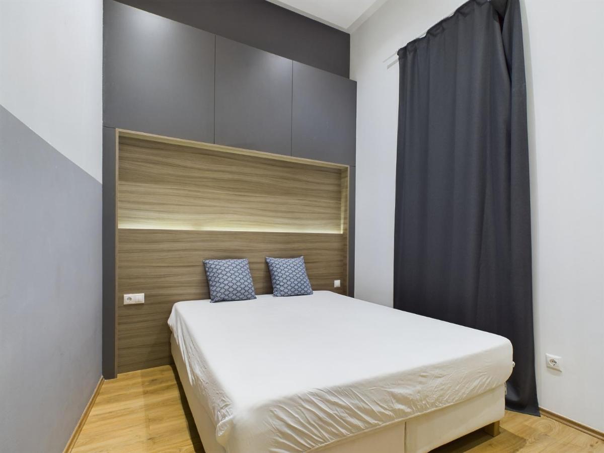 Gray Stylish Central Apartment Budapest Ngoại thất bức ảnh